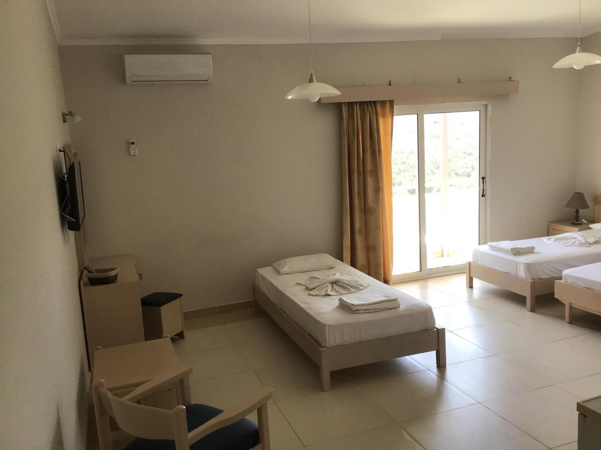 Regina Hotel Kíssamos Pokoj fotografie